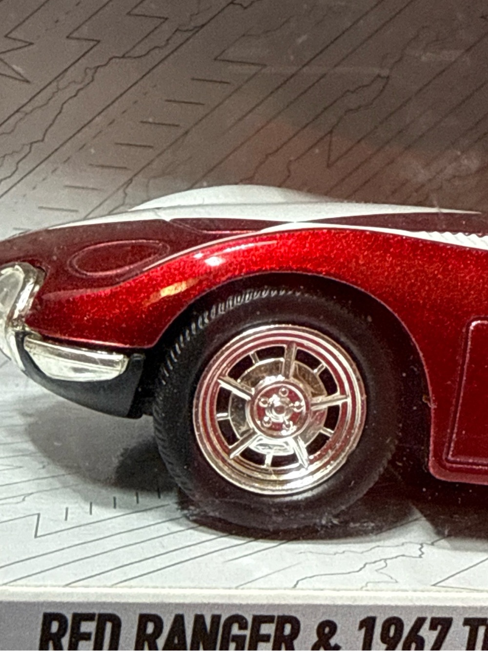 Power Ranger Red Ranger with Red 1967 Toyota 2000GT Toy Set - Picture 3 of 15
